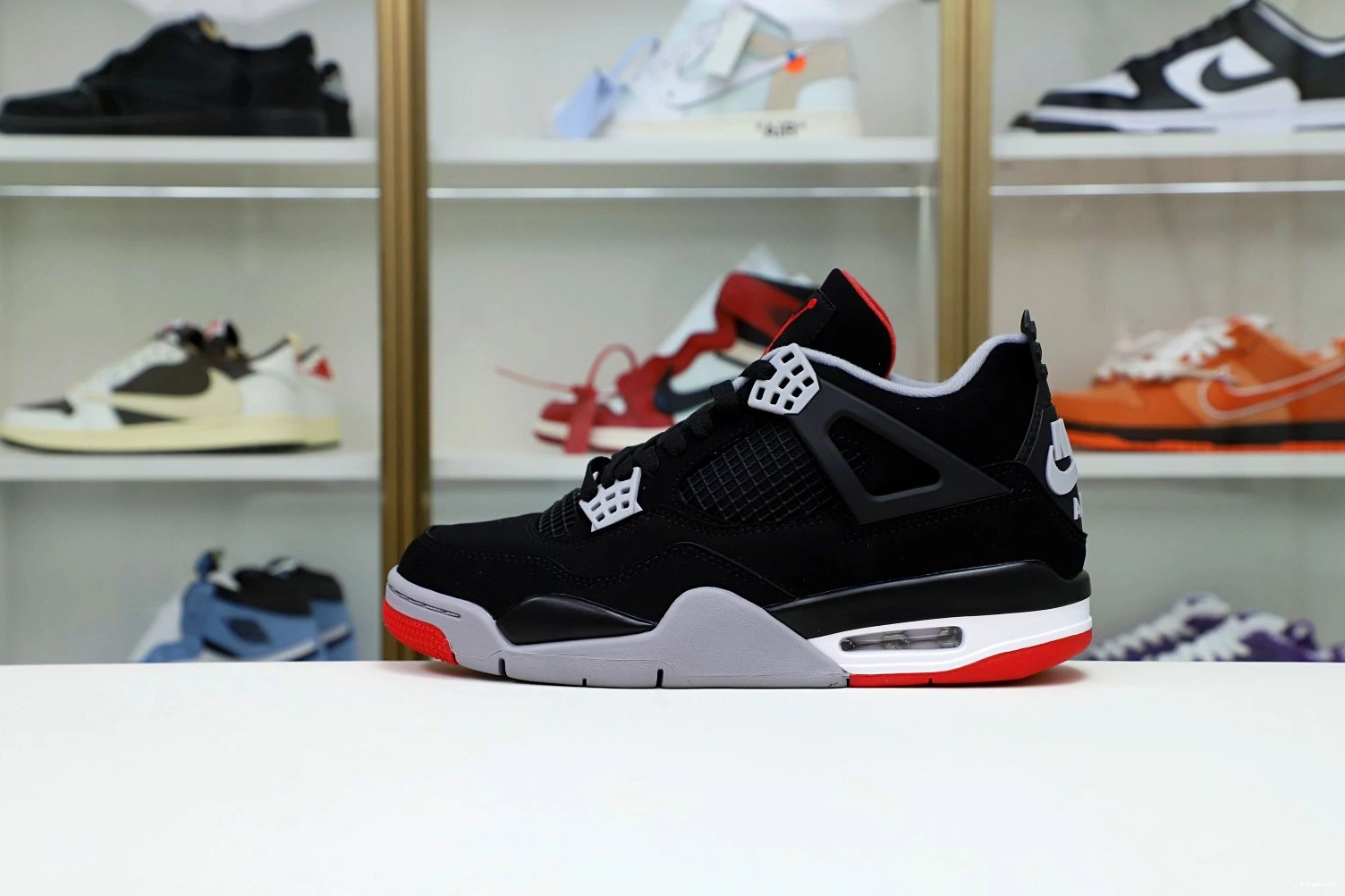 4 OG 'BRED' JORDAN RETRO 2019 AIR 0923